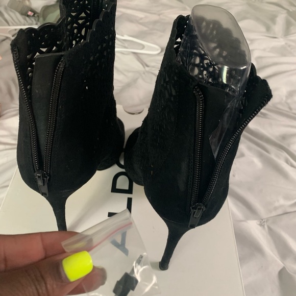 Black Aldo heels - Picture 4 of 5